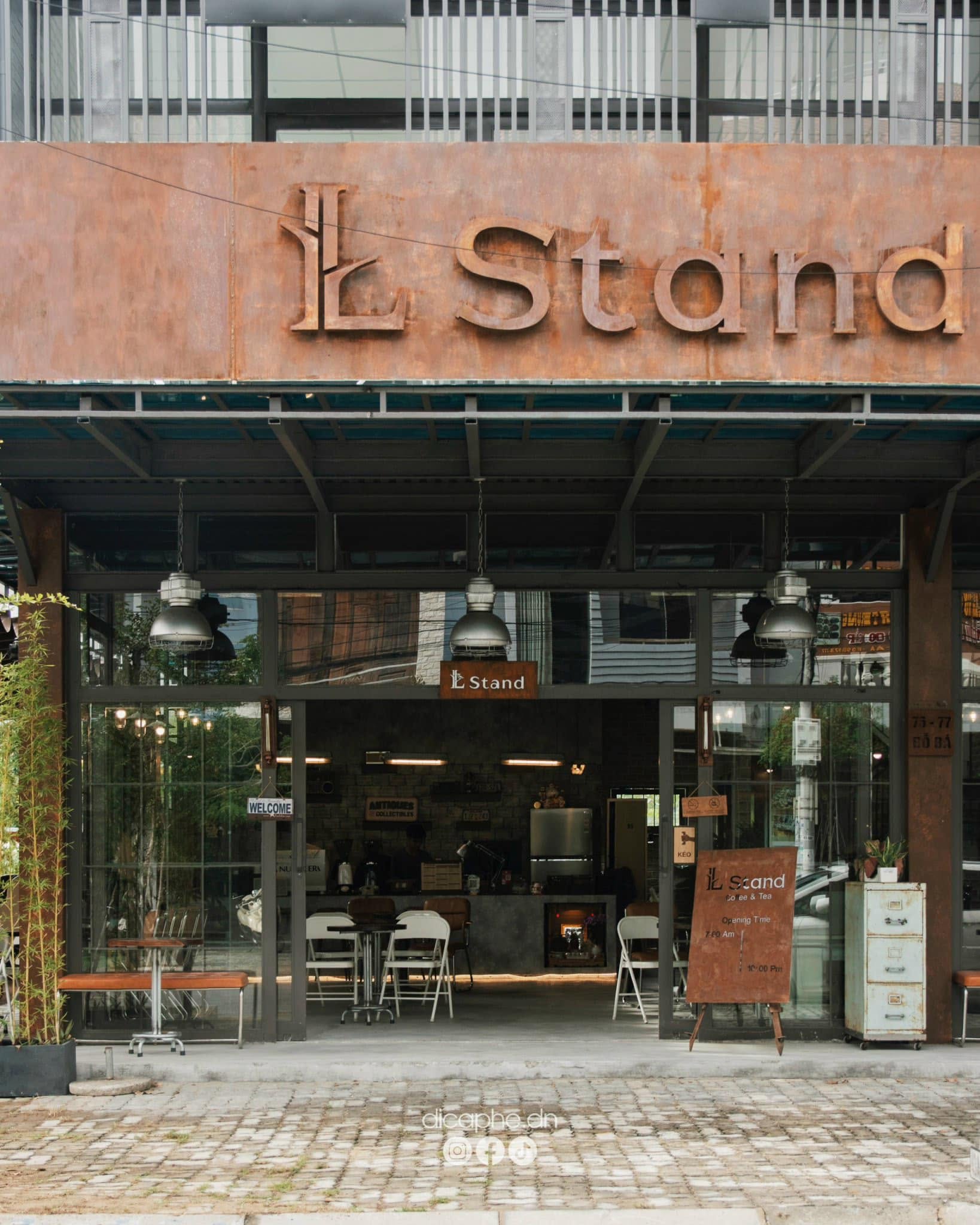 L Stand Coffee & Tea Da Nang