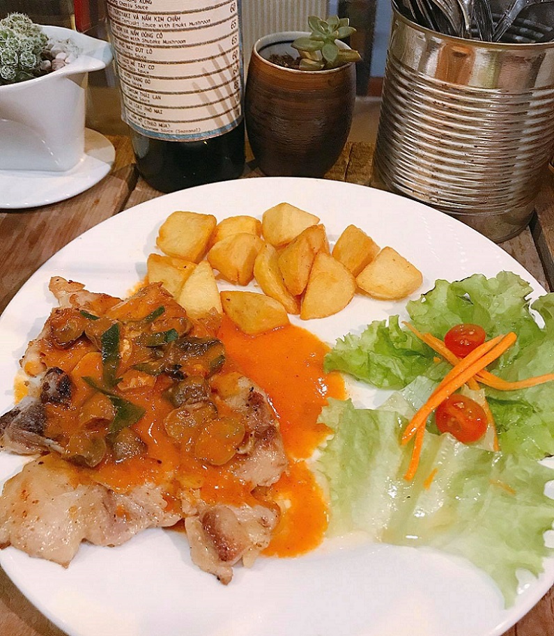 Gummy Chicken Steak Dalat