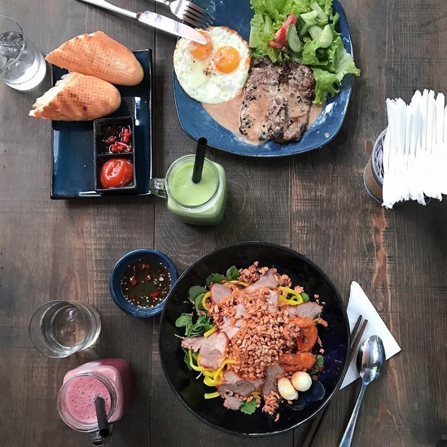 Le Chalet Dalat Coffee and Bistro