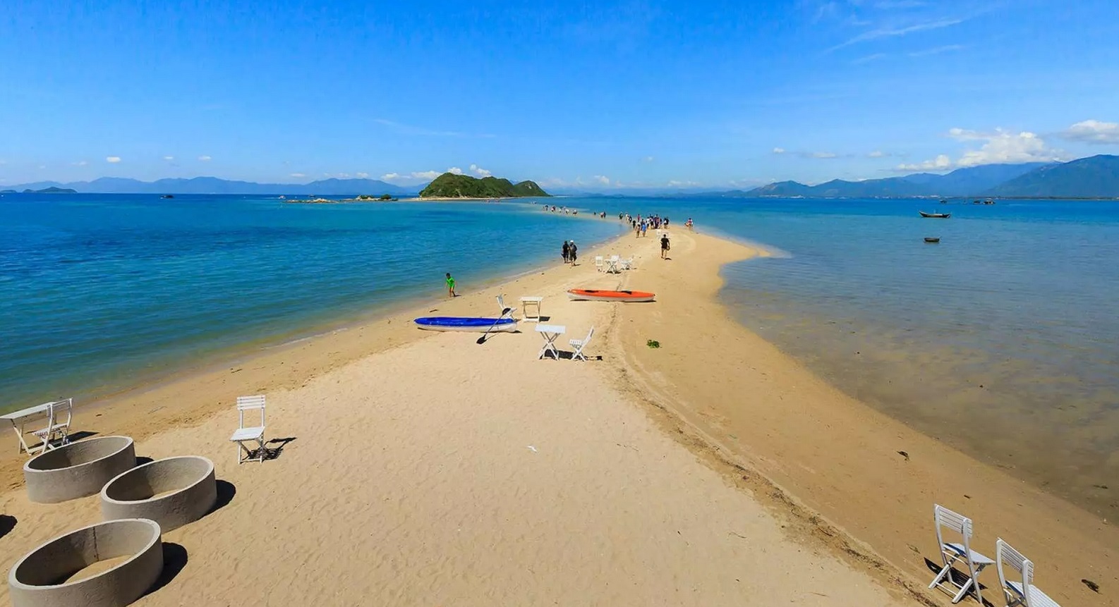 Diep Son Island + Doc Let Beach Day Tour from Nha Trang