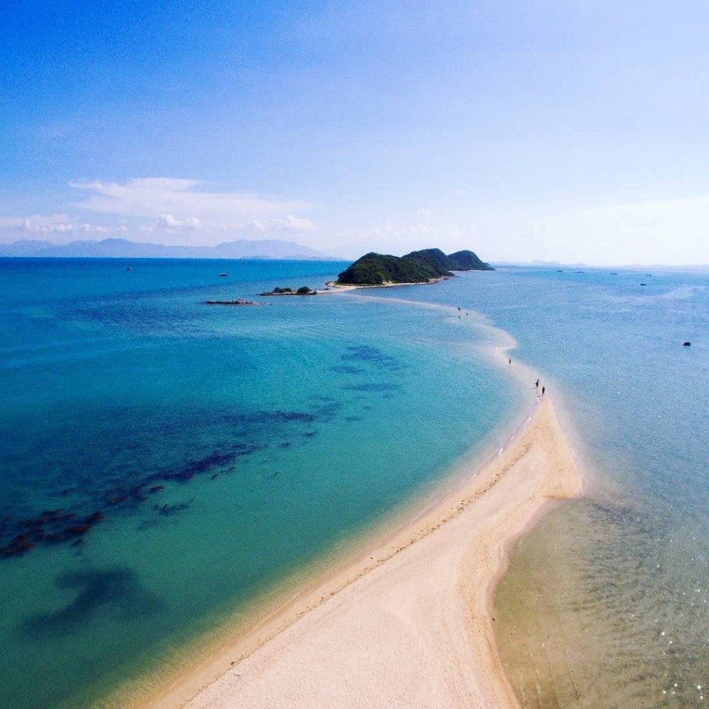 Diep Son Island + Doc Let Beach Day Tour from Nha Trang