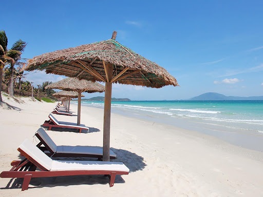 Diep Son Island + Doc Let Beach Day Tour from Nha Trang