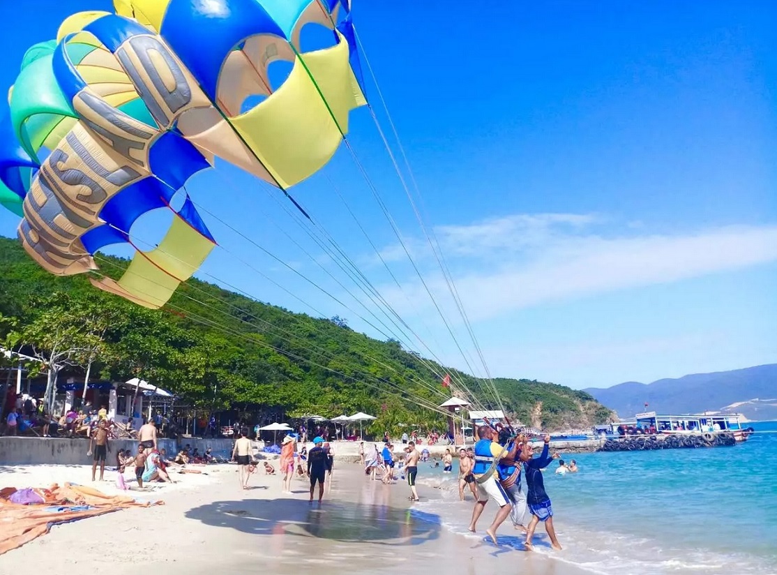 Vinh San Ho & Tranh Beach Daily Tour in Nha Trang