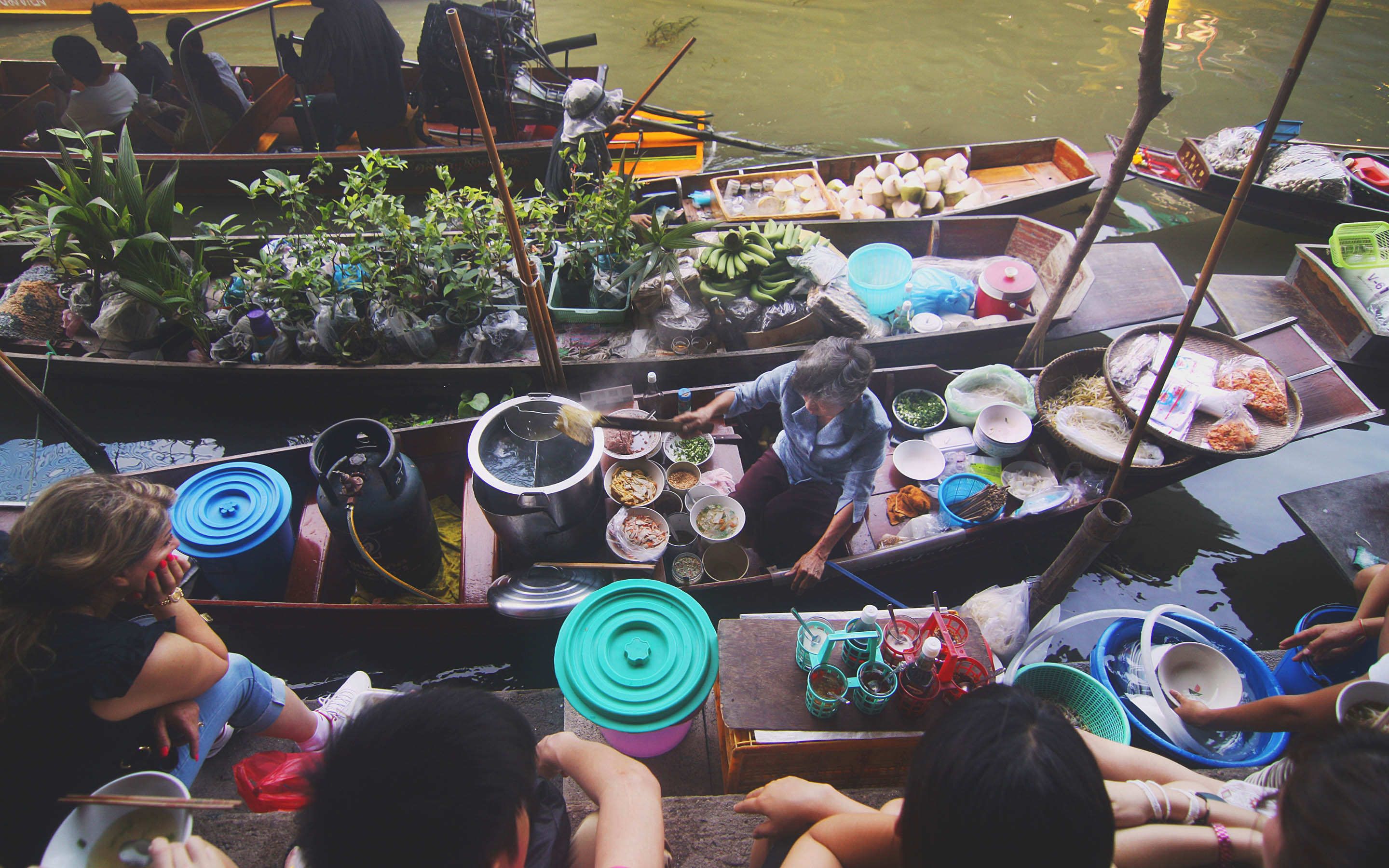 Floating market in Can Tho - Vietnam