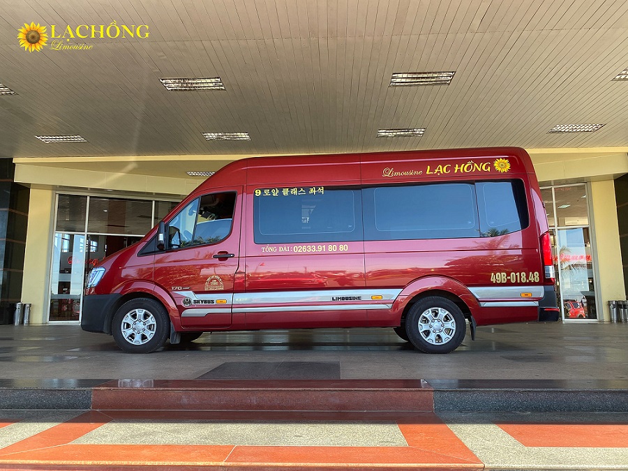 [9-seater limousine] Ho Chi Minh City Tour 