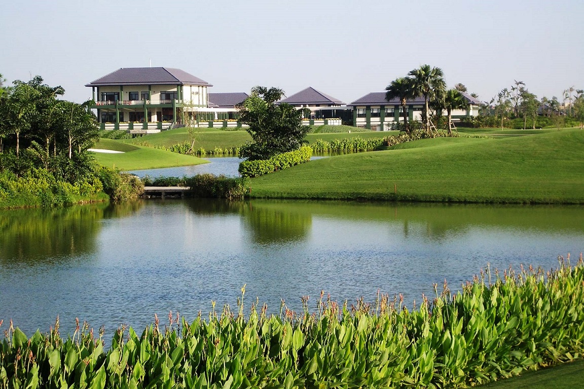 Van Tri Golf Course