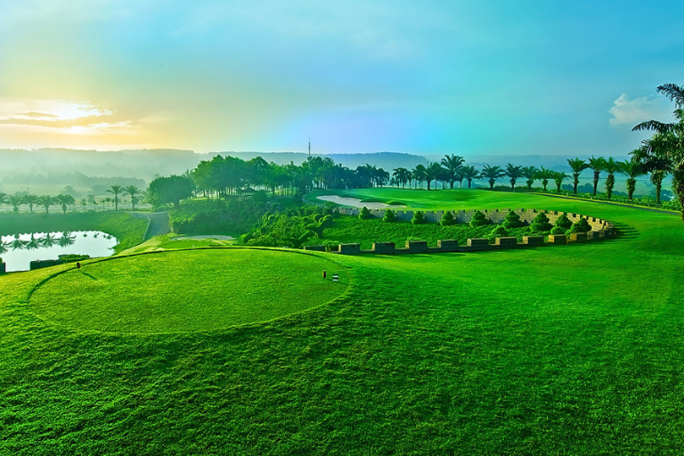 Luxury private Ho Chi Minh Golf Tour 5D4N 