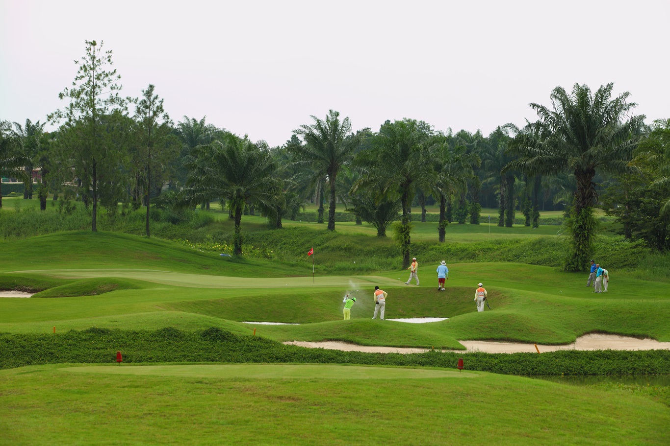 Enjoy 4 different rounds of golf in Ho Chi Minh and Vung Tau