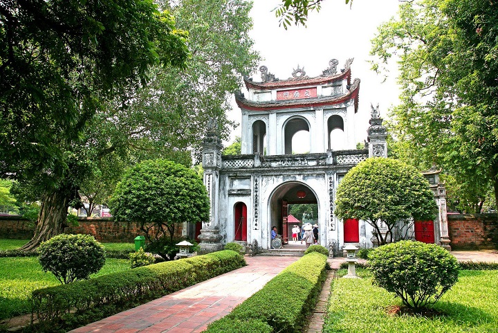 5 days to Hanoi - capital of Vietnam and Ha Long Bay world heritage site