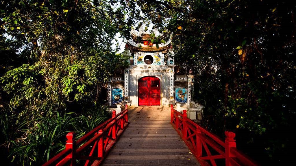 5 days to Hanoi - capital of Vietnam and Ha Long Bay world heritage site