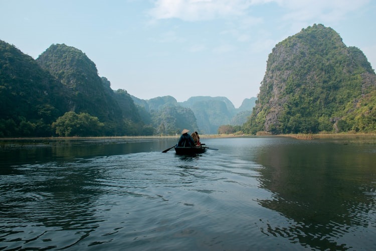 2 days to discover the majestic beauty of Ninh Binh - Vietnam