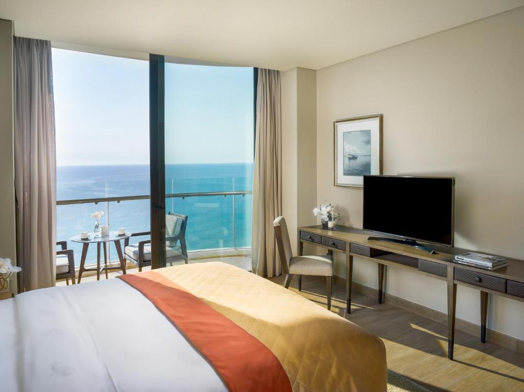 2 Bedroom Grand Ocean View Residence