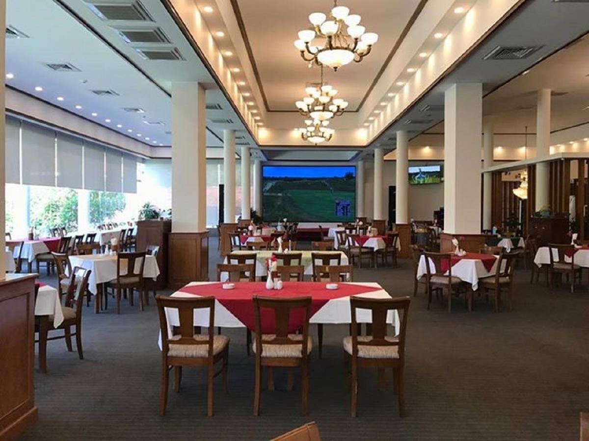 [Stay & Play] Lake View Villas + Vietnam Golf & Country Club