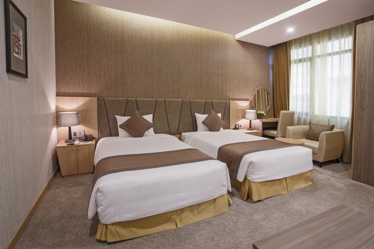 [Stay & Play] Muong Thanh Saigon Centre Hotel + Tan Son Nhat Golf Course