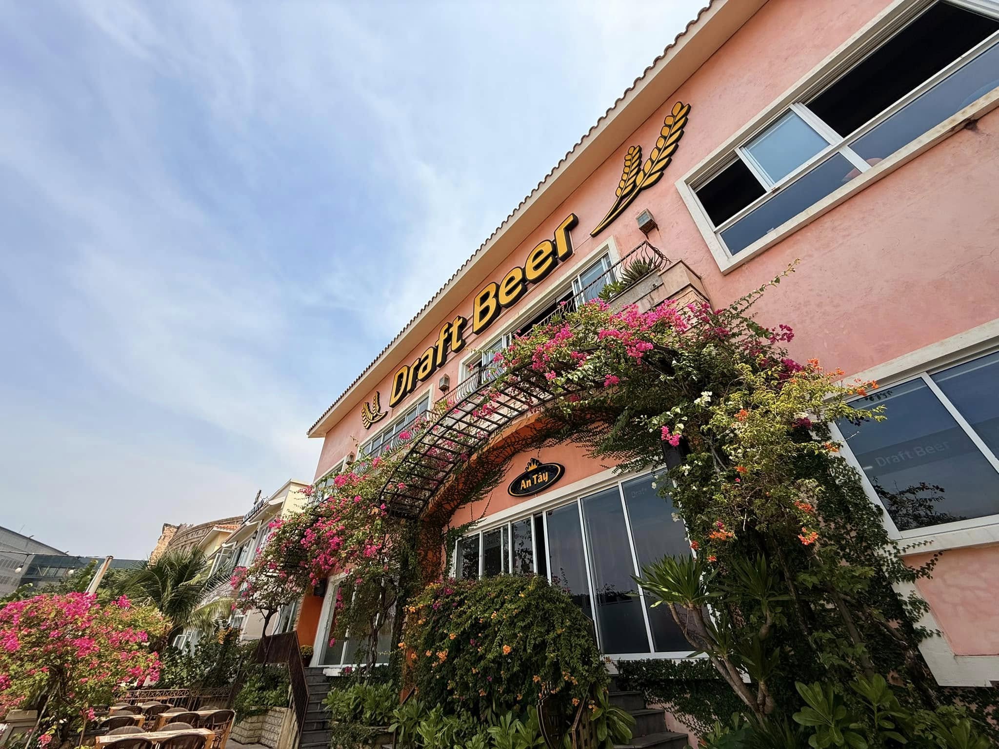 Draft Beer Sunset Town Phu Quoc