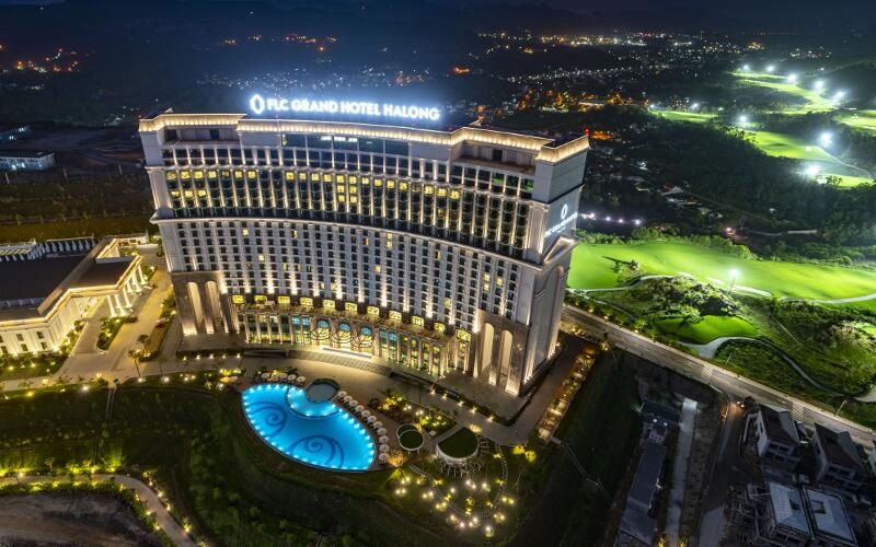 Night Golf in Vietnam: The Best Courses for Evening Tee Times 2025 Night Golf in Vietnam: The Best Courses for Evening Tee Times 2025