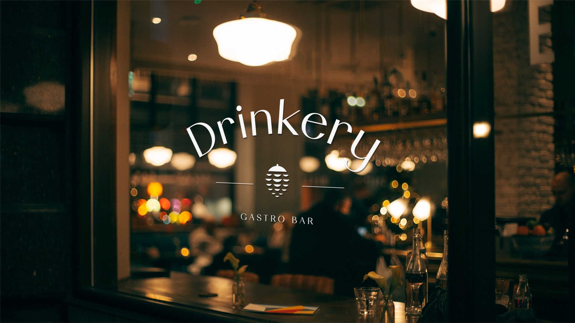 달랏 최초의 Gastrobar인 Drinkery에서 아늑한 분위기를 즐겨보세요!