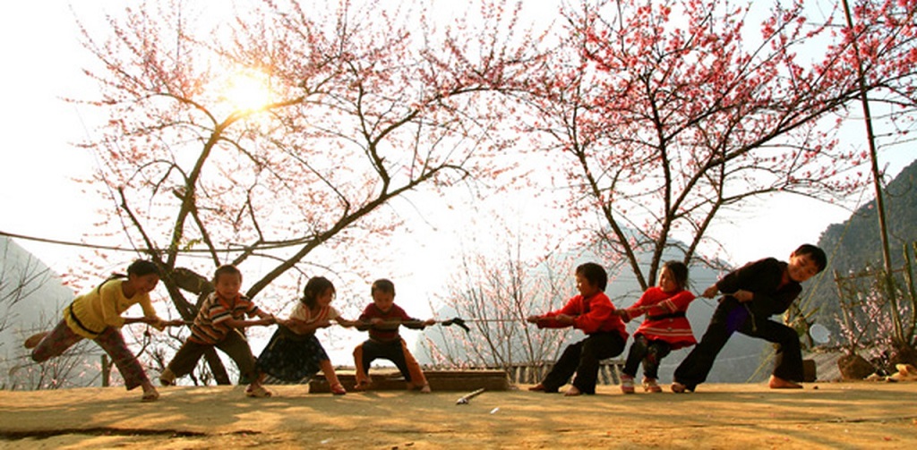 Rituals and tug of war game, Viet Nam